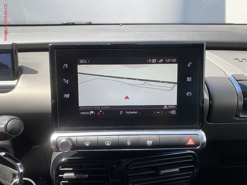 Citroën C4 Cactus (2019) 1.2PT Origins, Navi, kamera - fotka 17 z 18