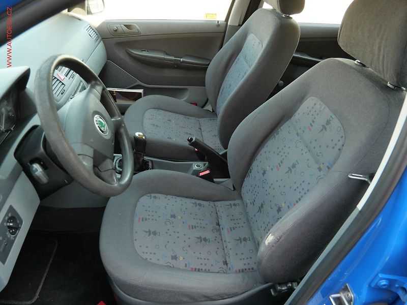 Škoda Fabia (2002) 1.2 i, ČR, El.výbava, TZ - fotka 9 z 11