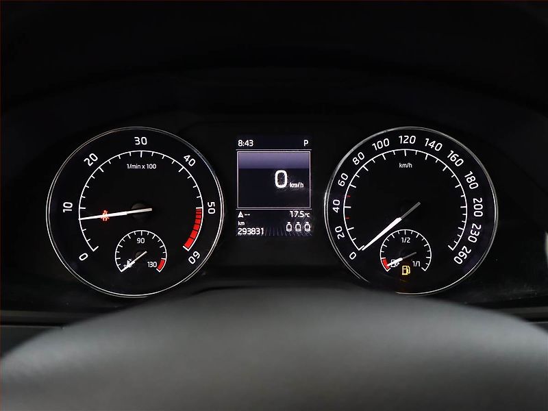 Škoda Superb (2016) 1.6 TDI, Automat - fotka 9 z 21