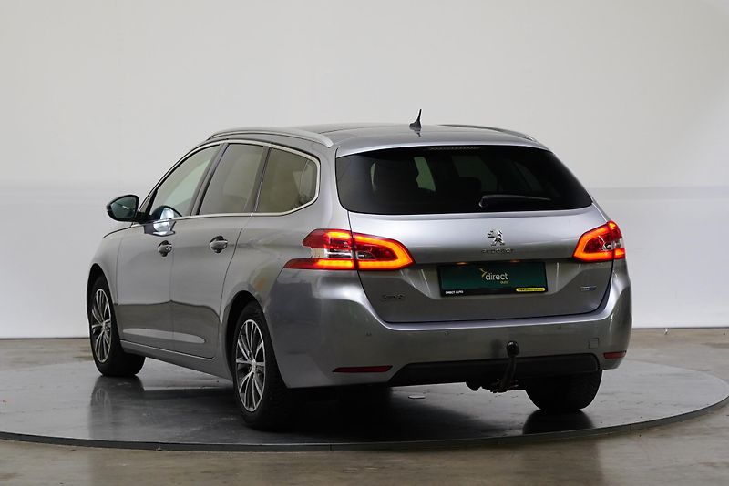 Peugeot 308 - fotka 4 z 6
