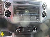 Volkswagen Tiguan 1,4 TSi, aut klima,serv.kn. - náhled 16