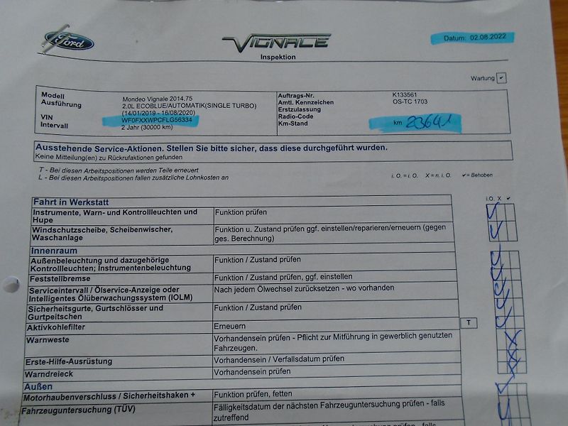 Ford Mondeo 2,0Tdci 140kW Vignale 8AT Navi - fotka 45 z 50