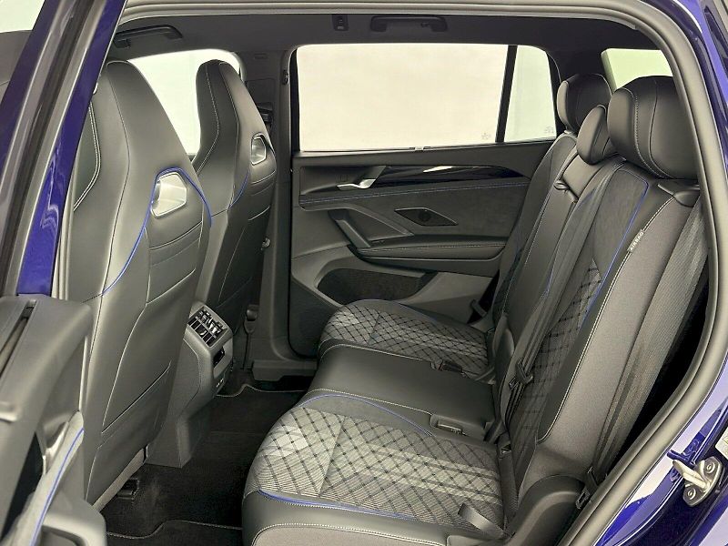 Volkswagen Tayron (2025) R-Line 2.0 TSI 195kW 4Motion D - fotka 8 z 44