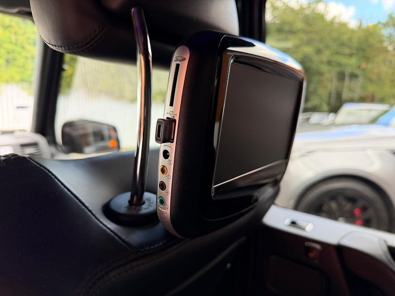 Mercedes-Benz Třídy G G63AMG-BRABUS PAKET-R22 - fotka 28 z 30