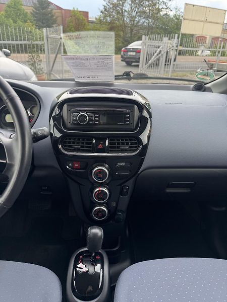 Peugeot iOn (2012) Elektro 16kwh 35kw  - fotka 22 z 26