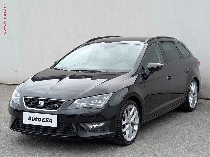 Seat Leon (2015) 2.0 TDi, FR, LED, navi - fotka 3 z 17
