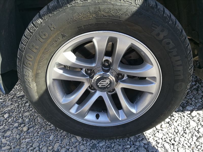 Suzuki Grand Vitara 2,0 TD XL-7 - fotka 13 z 15