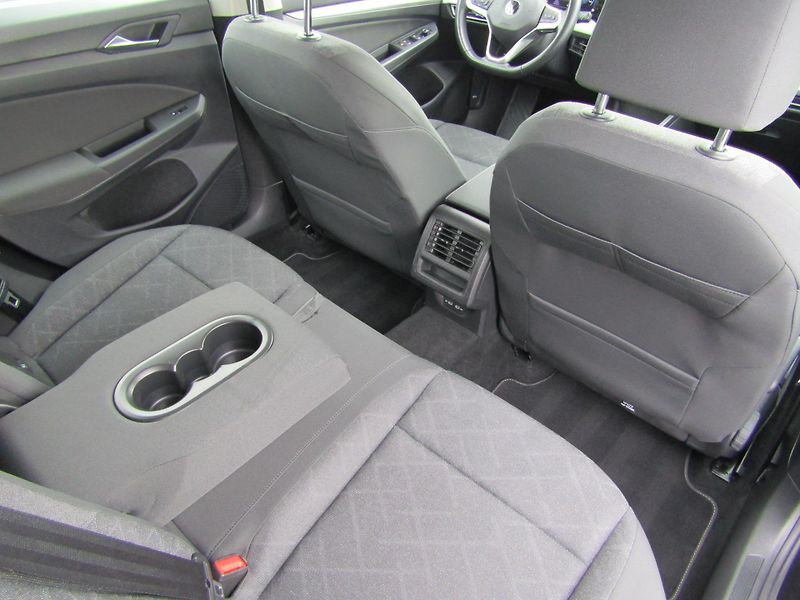 Volkswagen Golf Wa 2.0 Life DT085 Variant Life - fotka 25 z 30