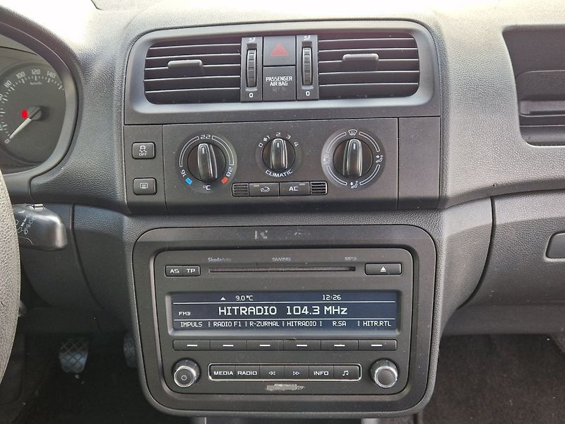 Škoda Fabia (2010) 1,6 TDI 55 Kw Klima - fotka 18 z 28