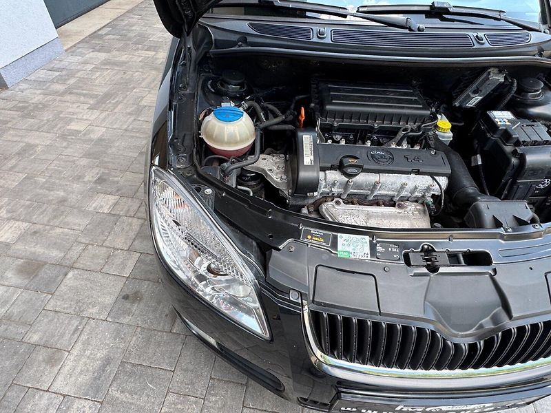 Škoda Roomster (2009) 1.4 16V - fotka 39 z 42