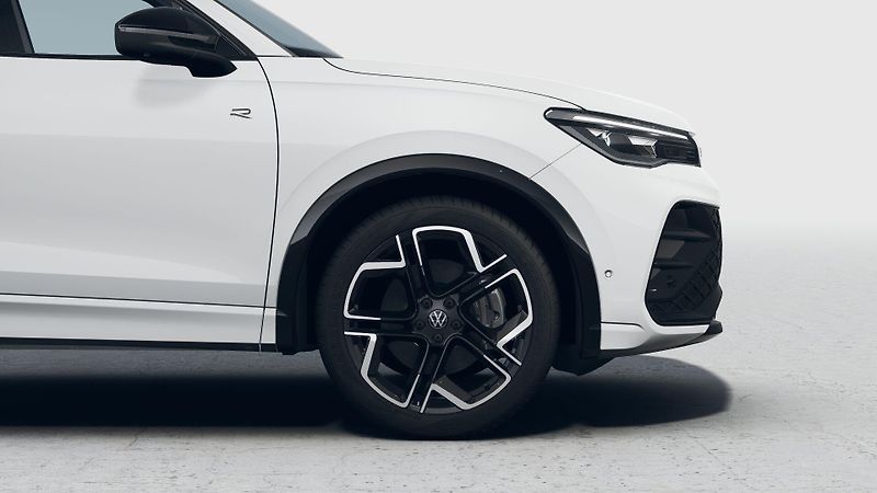 Volkswagen Tiguan R-Line People 150 kW eHybrid - fotka 5 z 8