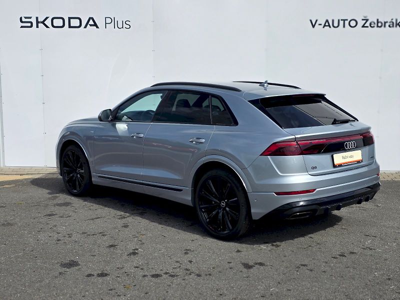 Audi Q8 (2025) SUV 50 TDI quattro - fotka 8 z 24