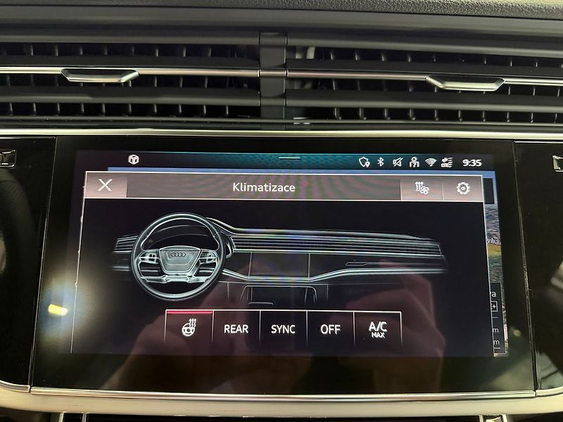 Audi Q8 50 TDI QUATTRO S-LINE, WEBASTO - fotka 23 z 33