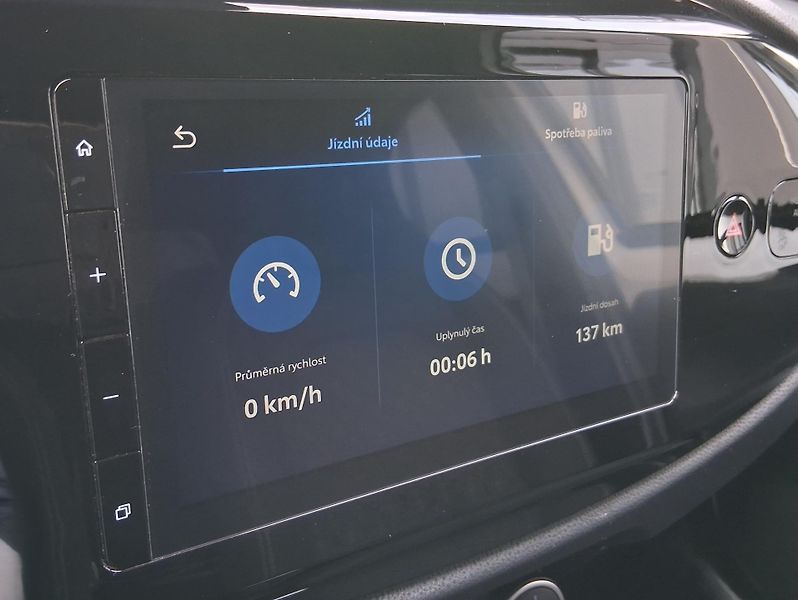 Toyota Aygo X STYLE 1.0 VVT-i 53 kW - fotka 16 z 21