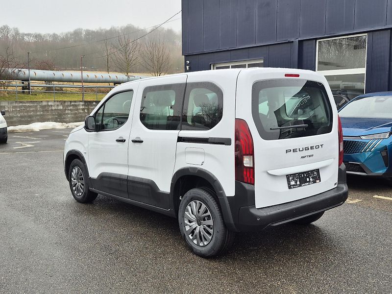 Peugeot Rifter (2026) ALLURE BlueHDi 100 S&S MAN6 N1 - fotka 3 z 22