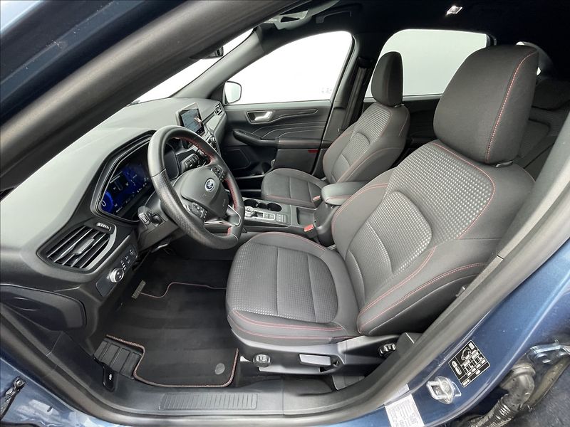 Ford Kuga 2,0 EcoBlue AWD AT8 ST-Line TZ - fotka 4 z 20