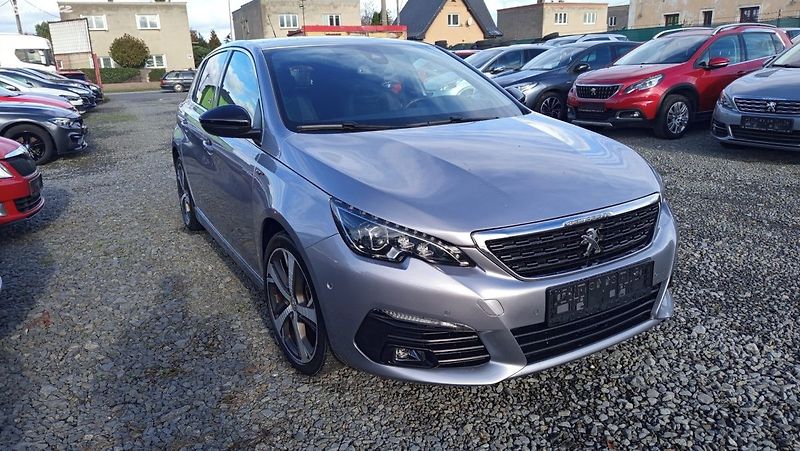 Peugeot 308 (2021) - fotka 1 z 34