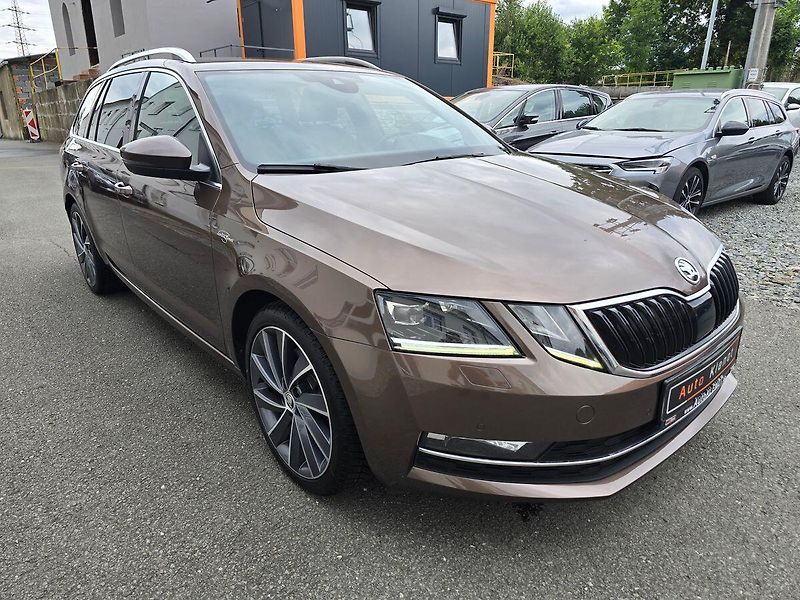 Škoda Octavia 2.0TSi 140kW DSG L&K 4x4 KŮŽE - fotka 2 z 38