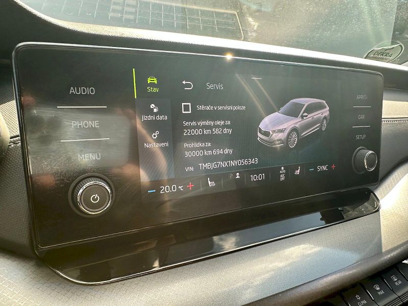 Škoda Octavia (2022) 2.0 TDI 85kW Ambition Combi - fotka 15 z 23