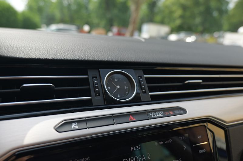 Volkswagen Passat 162kW Alltrack DCC NezTop 360 - fotka 25 z 42