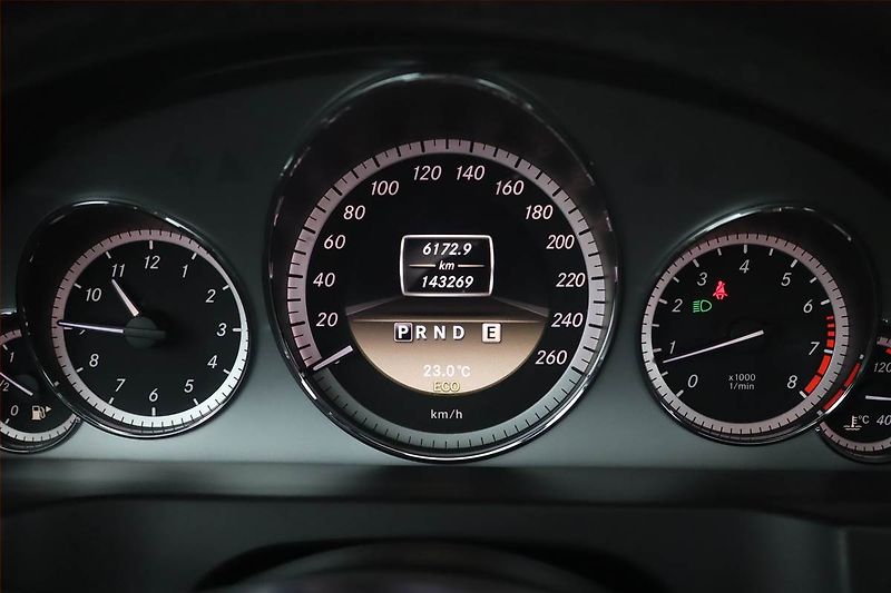 Mercedes-Benz Třídy E (2013) Avantgarde E 250, Automat - fotka 11 z 18