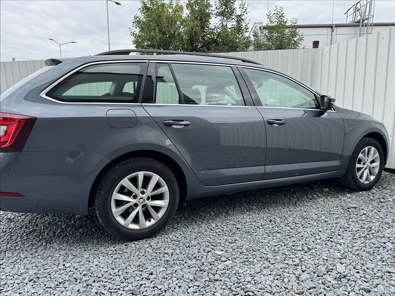 Škoda Octavia 1,5 TSI STYLE DPH 1maj původČR - fotka 17 z 50