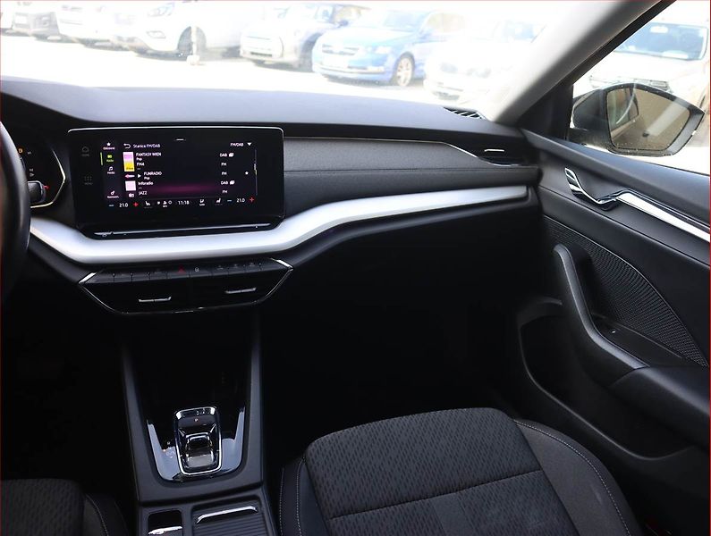 Škoda Octavia (2023) Style 2.0 TDI, Automat - fotka 8 z 23