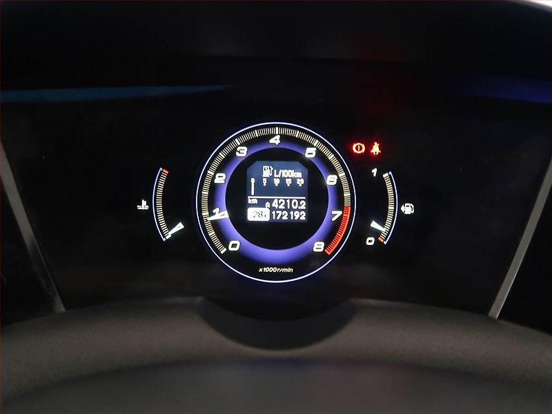 Honda Civic (2006) 1.8, Navi, Tempomat - fotka 11 z 16