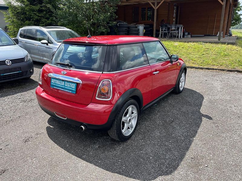 Mini Cooper 1.4i - fotka 5 z 18