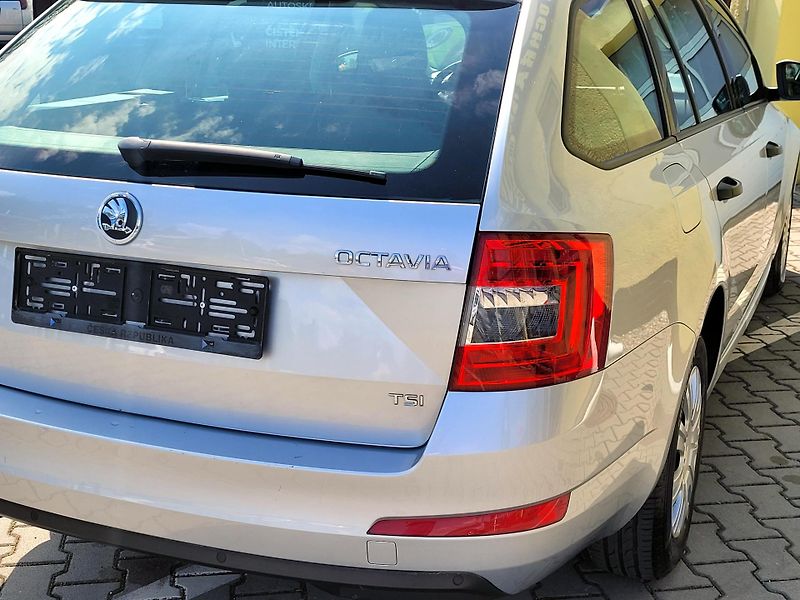 Škoda Octavia 1,2 TSi PO ROZVODECH, 1.maj - fotka 10 z 36