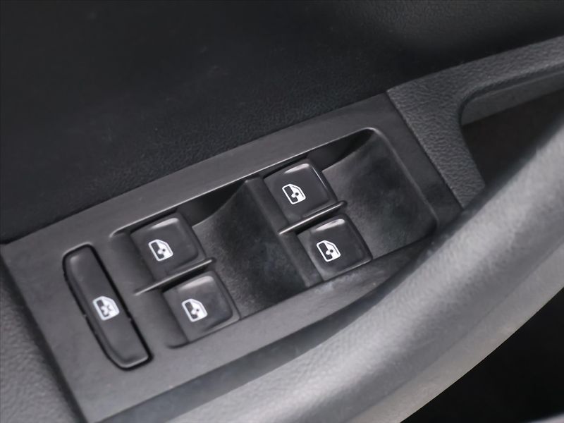 Škoda Octavia 2,0 TDI 110kW DSG Style Virtua - fotka 15 z 37