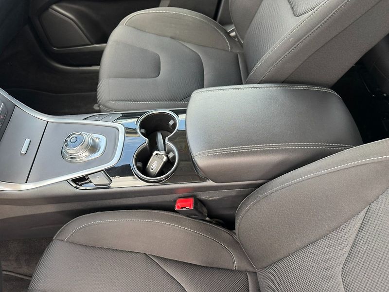 Ford S-MAX (2019) 4X4 2,0 TDCI 140KW TAŽNÉ DPH - fotka 28 z 41