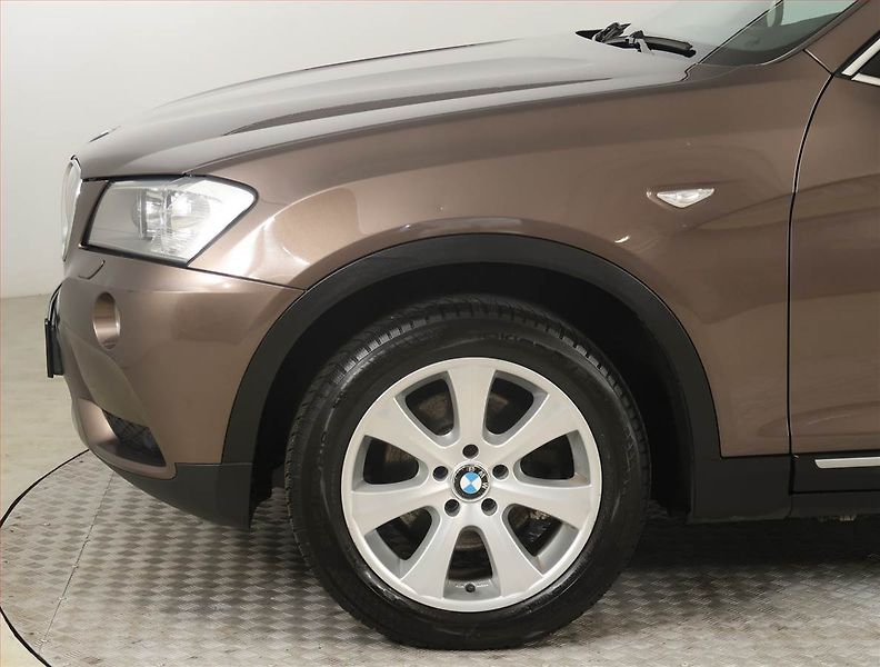 BMW X3 (2012) xDrive35d, 4X4, Automat, ČR - fotka 15 z 27