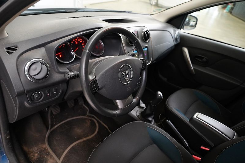 Dacia Logan - fotka 14 z 29