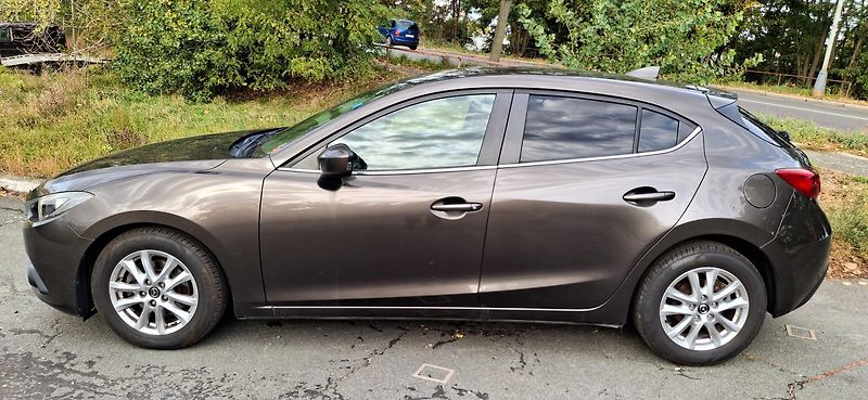 Mazda 3 2.0 88kw 1. majitel krásná - fotka 18 z 47