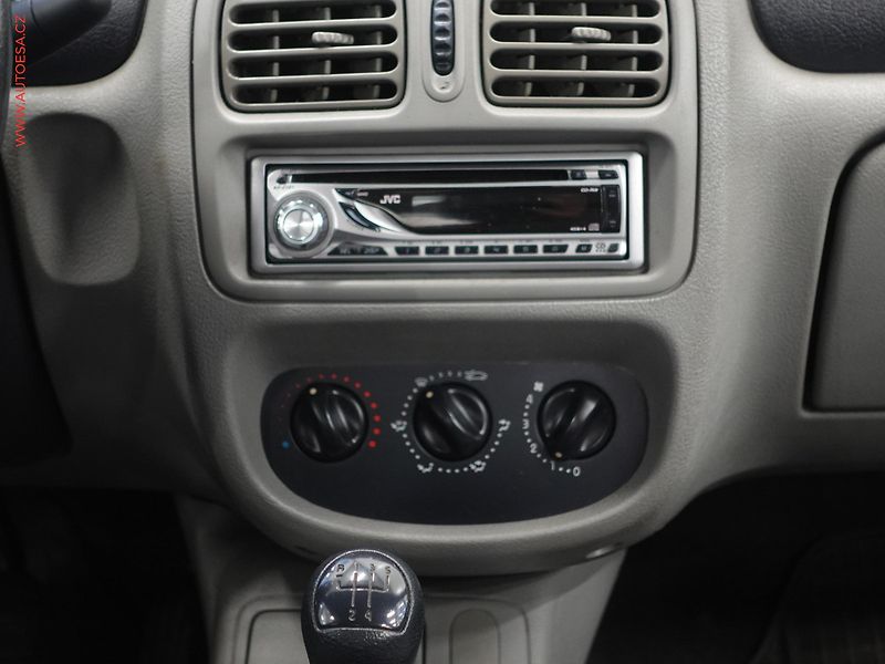 Renault Thalia (2004) 1.5 dCi, 1.maj,ČR, STK3/27 - fotka 11 z 17