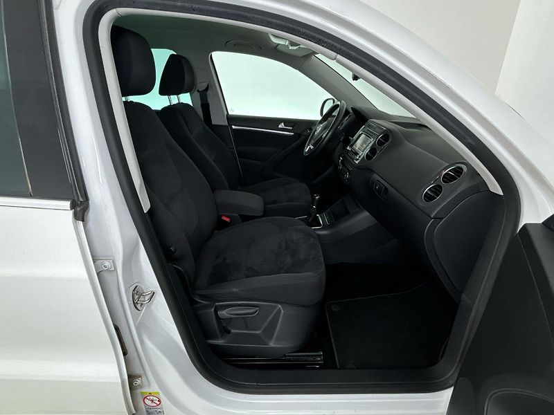 Volkswagen Tiguan Sport&Style 4MOT - fotka 9 z 27