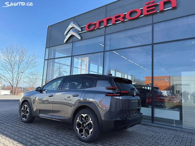 Citroën C5 Aircross MAX Plug-in Hybrid - fotka 4 z 12