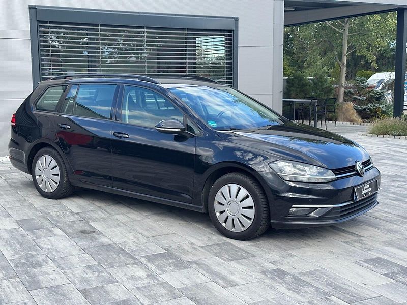 Volkswagen Golf Variant (2017) Comfortline 2.0 TDI 110kW - fotka 3 z 30