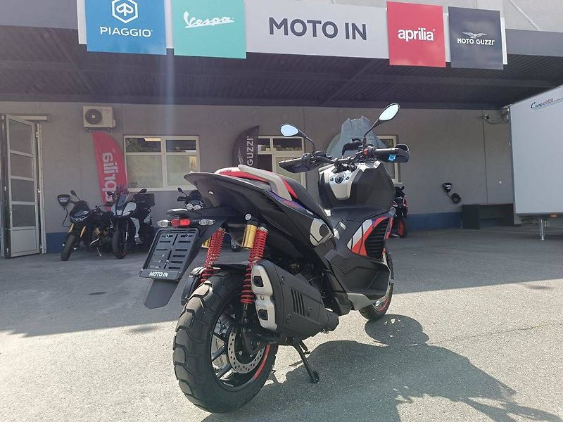 Aprilia (2026) SR GT 400 Rally Replica - fotka 8 z 13