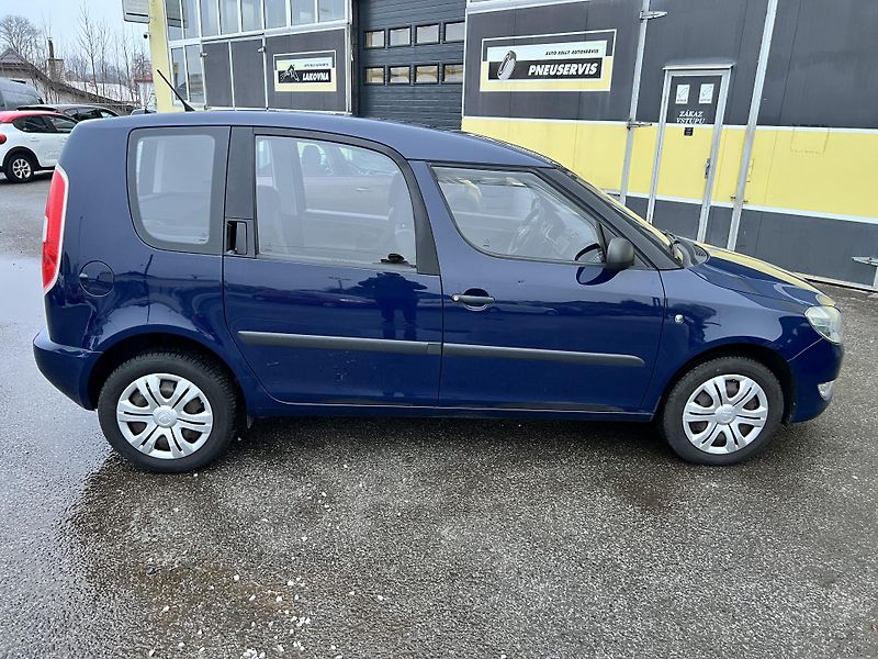 Škoda Roomster 1.6TDI 66KW,KLIMA,ESP,1MAJ - fotka 8 z 43
