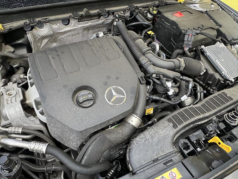 Mercedes-Benz CLA (2023) C180 AMG/PANAROMA/FACELIFT - fotka 33 z 44