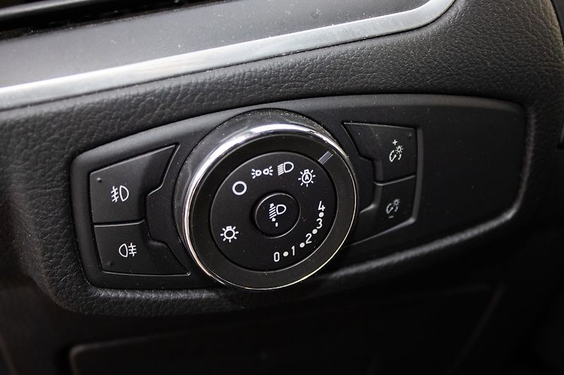 Ford S-MAX servisní knížka - fotka 19 z 36