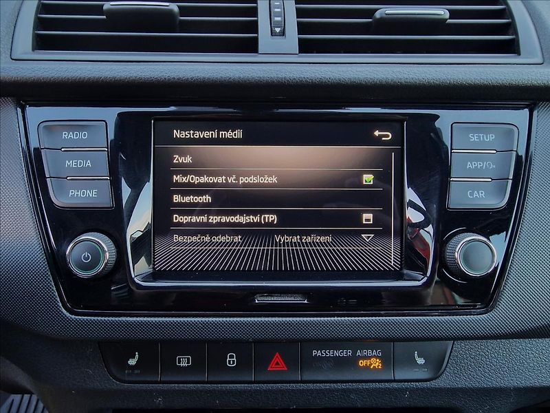Škoda Fabia 1.0TSI Tour, původ ČR, 1.Maj. - fotka 26 z 49