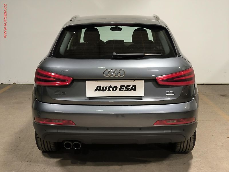 Audi Q3 (2012) 2.0TDi Quattro, ČR, AT, xenon - fotka 5 z 17