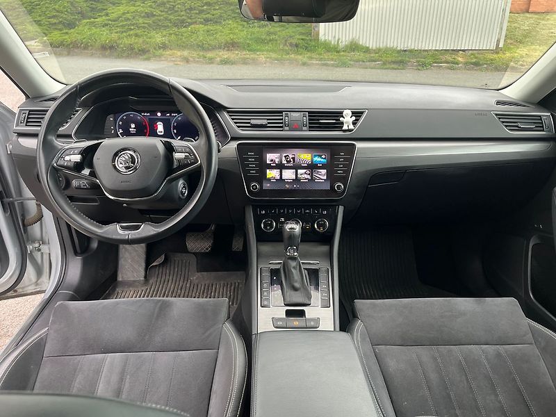 Škoda Superb STYLE 2.0TDi 147kW*4x4* - fotka 26 z 27
