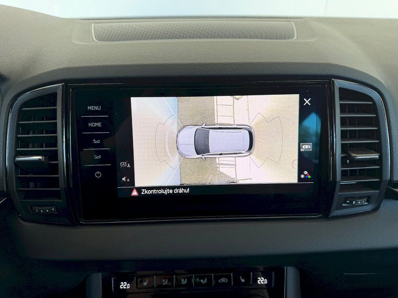 Škoda Karoq (2025) Sportline 1.5 TSI / 110 kW DSG - fotka 14 z 28