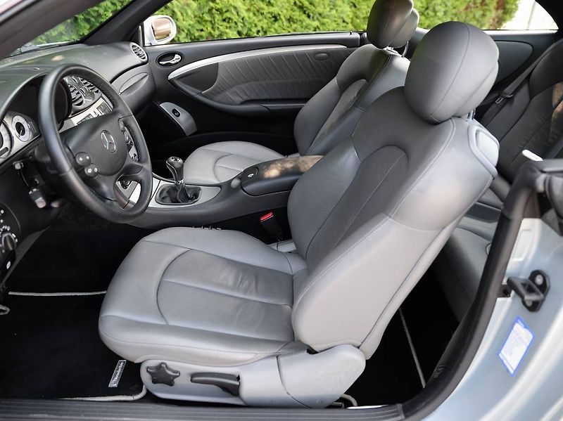 Mercedes-Benz CLK (2007) 220 CDI AVANTGARDE - fotka 16 z 20