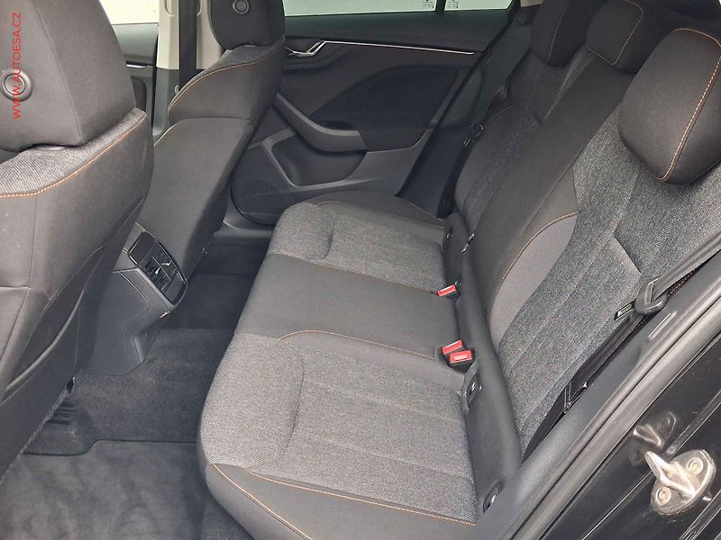Škoda Kamiq (2021) 1.0 TSi, Clever, LED, navi - fotka 10 z 18