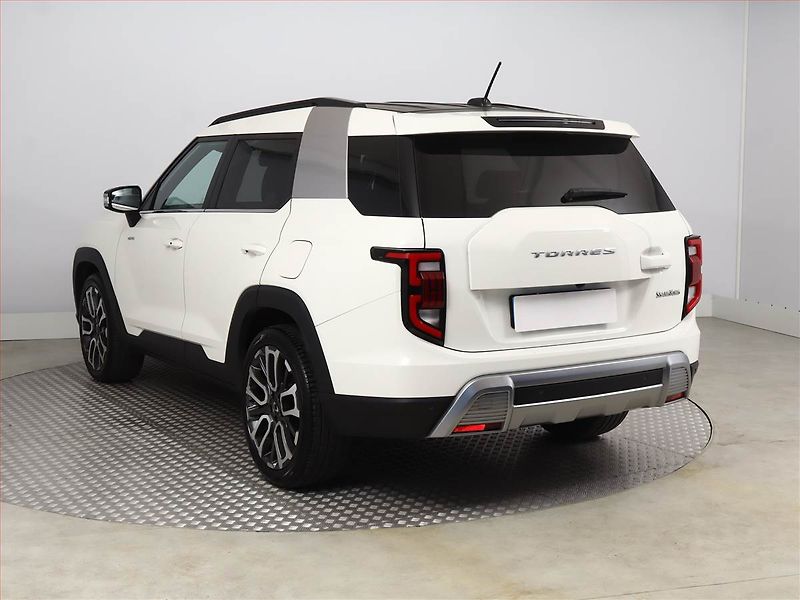 SsangYong Torres (2023) Premium 1.5 T-GDI, ČR, DPH - fotka 4 z 22
